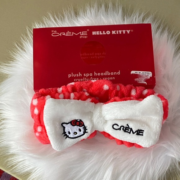 the creme shop hello kitty Accessories - Hello Kitty Plush Spa Headband - Red and White - new